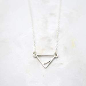 Colgante Plata Mini Triángulo