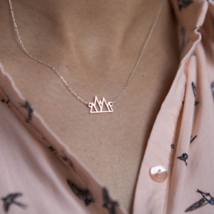 Colgante Oro Mini Montaña