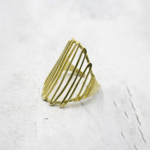 Anillo Latón Curva Dibujada